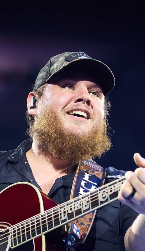 Discover the best deals on tickets on SeatGeek. . Seatgeek luke combs